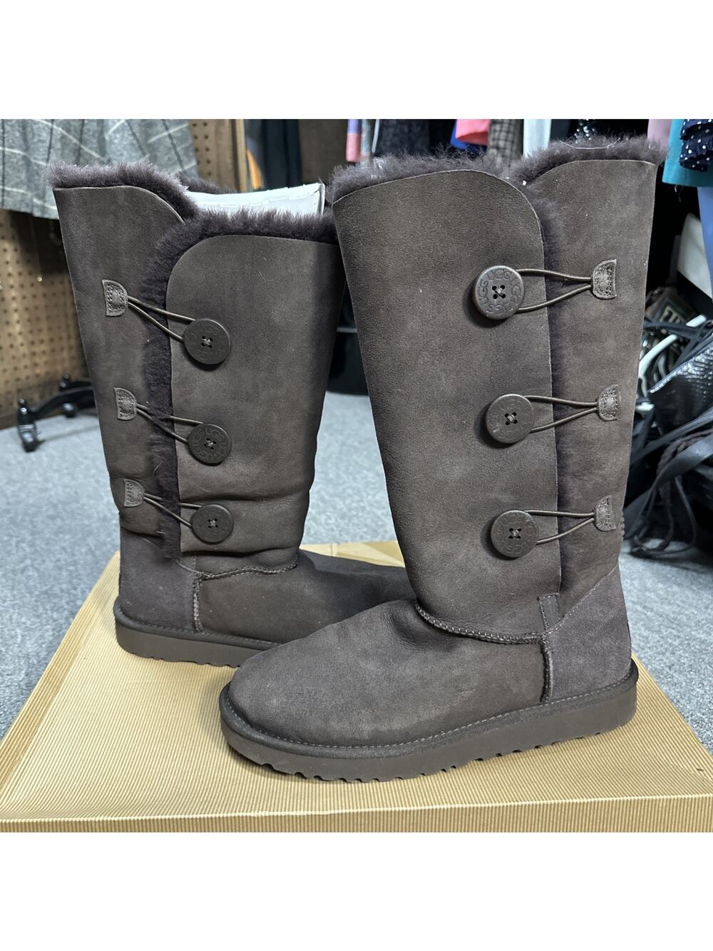 NIB UGG Bailey Button Triplet Chocolate Brown Boots Size 10 Tall Sheepskin New